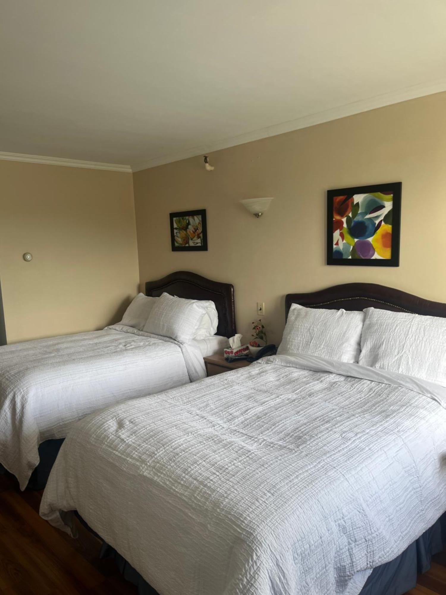 Hotel Motel Le Château Lac-Mégantic Buitenkant foto