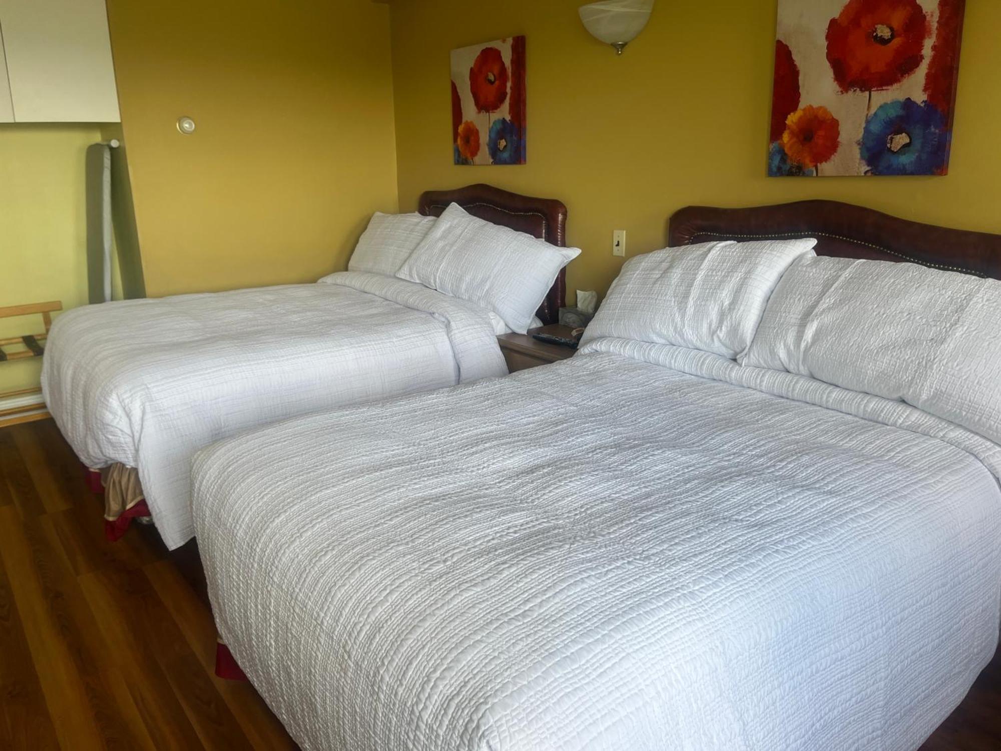 Hotel Motel Le Château Lac-Mégantic Buitenkant foto